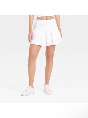 NWT All In Motion White Pleated Active Skort Size S. Stretchy soft athletic